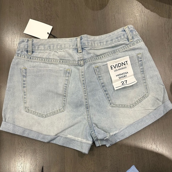 ANTHROPOLOGIE EVIDNT LA Light Wash Cotton Distressed Denim Cuff Shorts - Picture 3 of 6